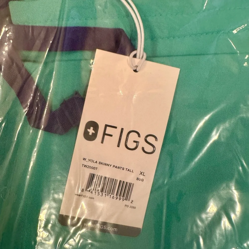 Figs Surgical Green Yola Skinny Scrub Pants